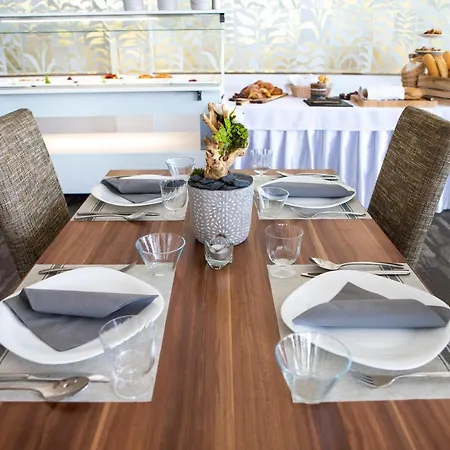 Ξενοδοχείο Ring 3*