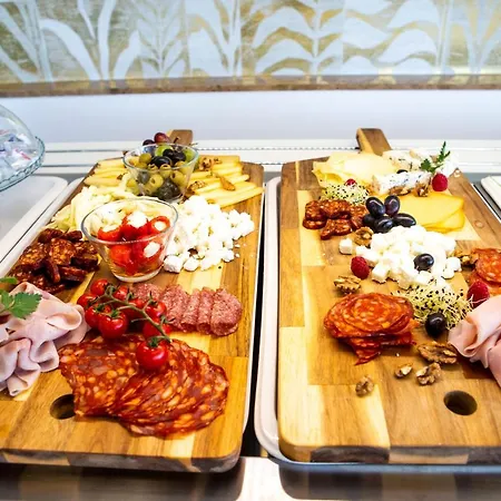 Ring Hotel Orechová Potôň