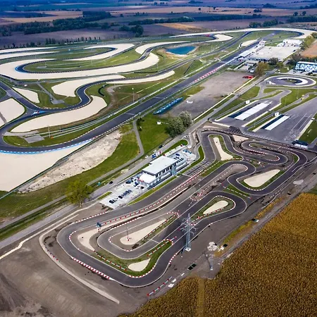 Ξενοδοχείο Ring