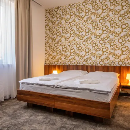 Hotel Ring