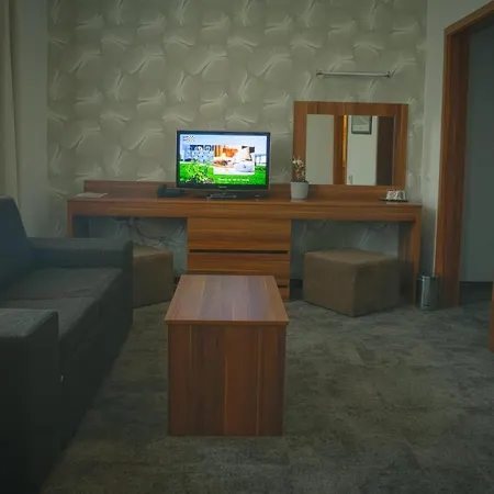Hotel Ring 3*