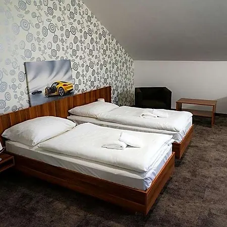 Ring Otel Orechová Potôň