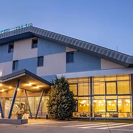 Ring Szálloda 3*